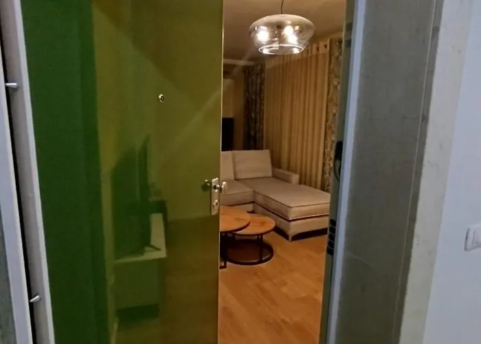 Lemon Center Self Check In 아파트 티라나